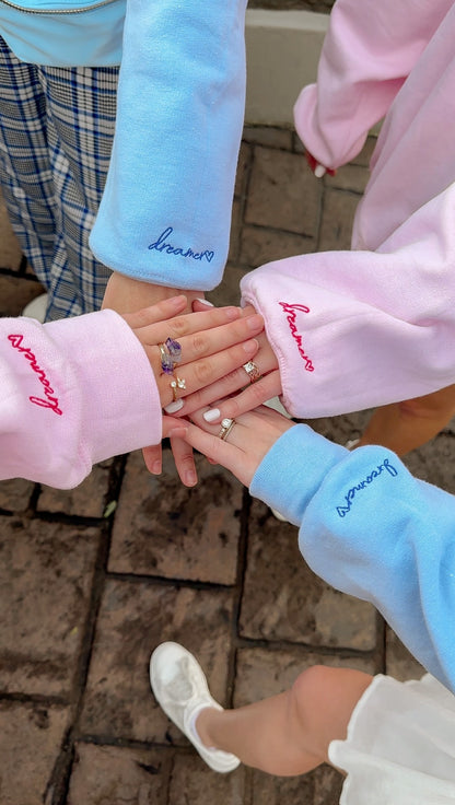 DREAMER EMBROIDERED CREWNECK