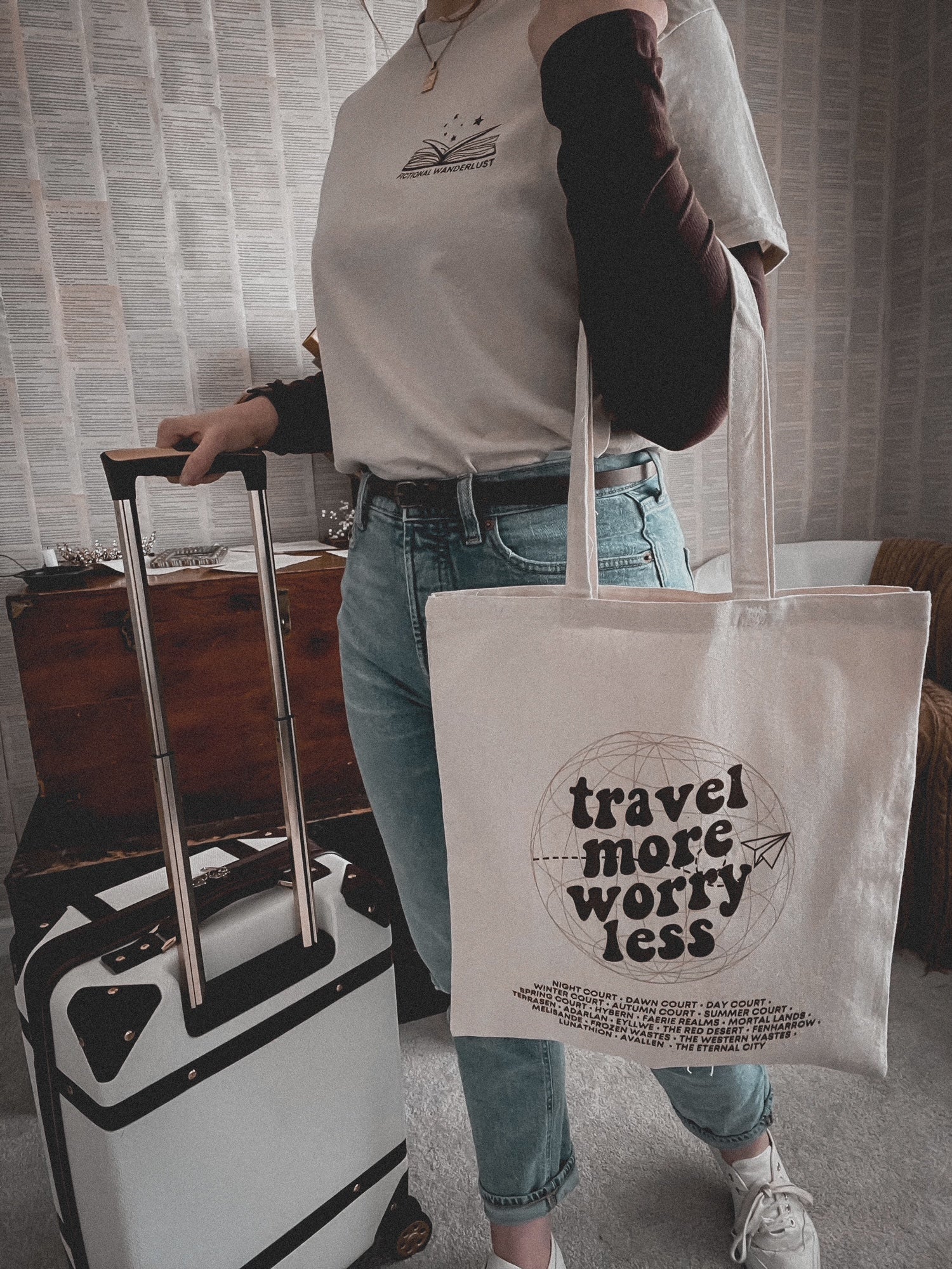 FICTIONAL WANDERLUST TOTE