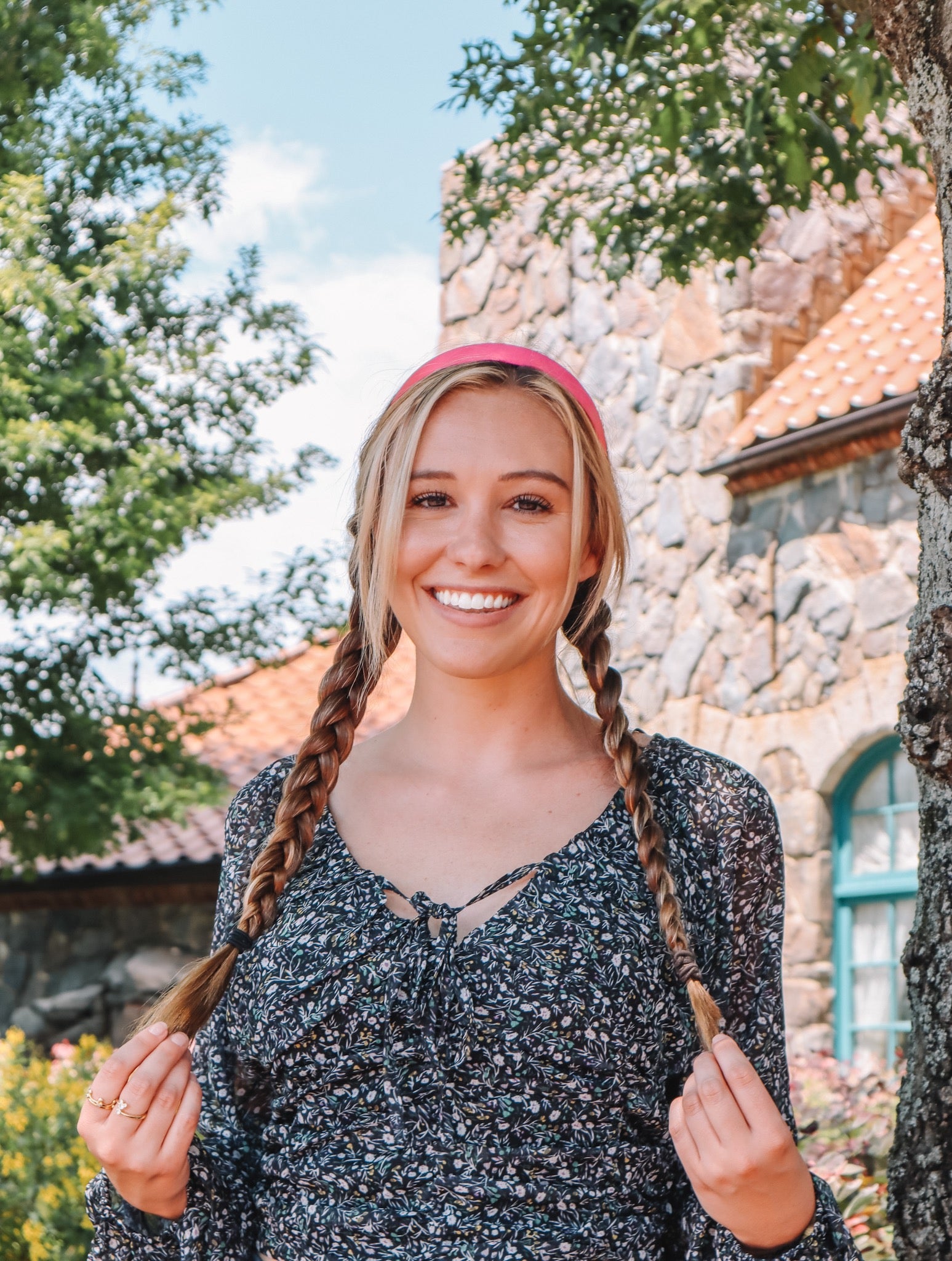 @CURIOUSER.CHELSEA AS ANNA TOP
