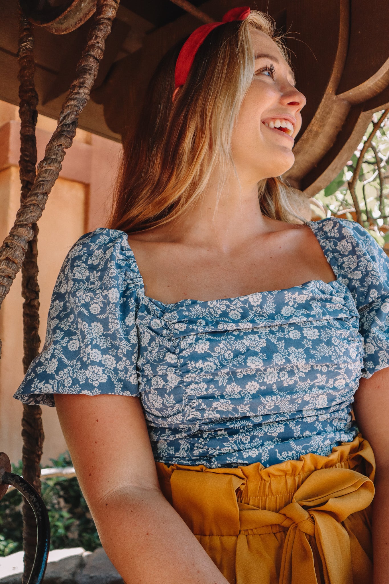 @PIXELSANDPIXIES AS SNOW WHITE CORSET TOP