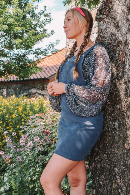 @CURIOUSER.CHELSEA AS ANNA TOP