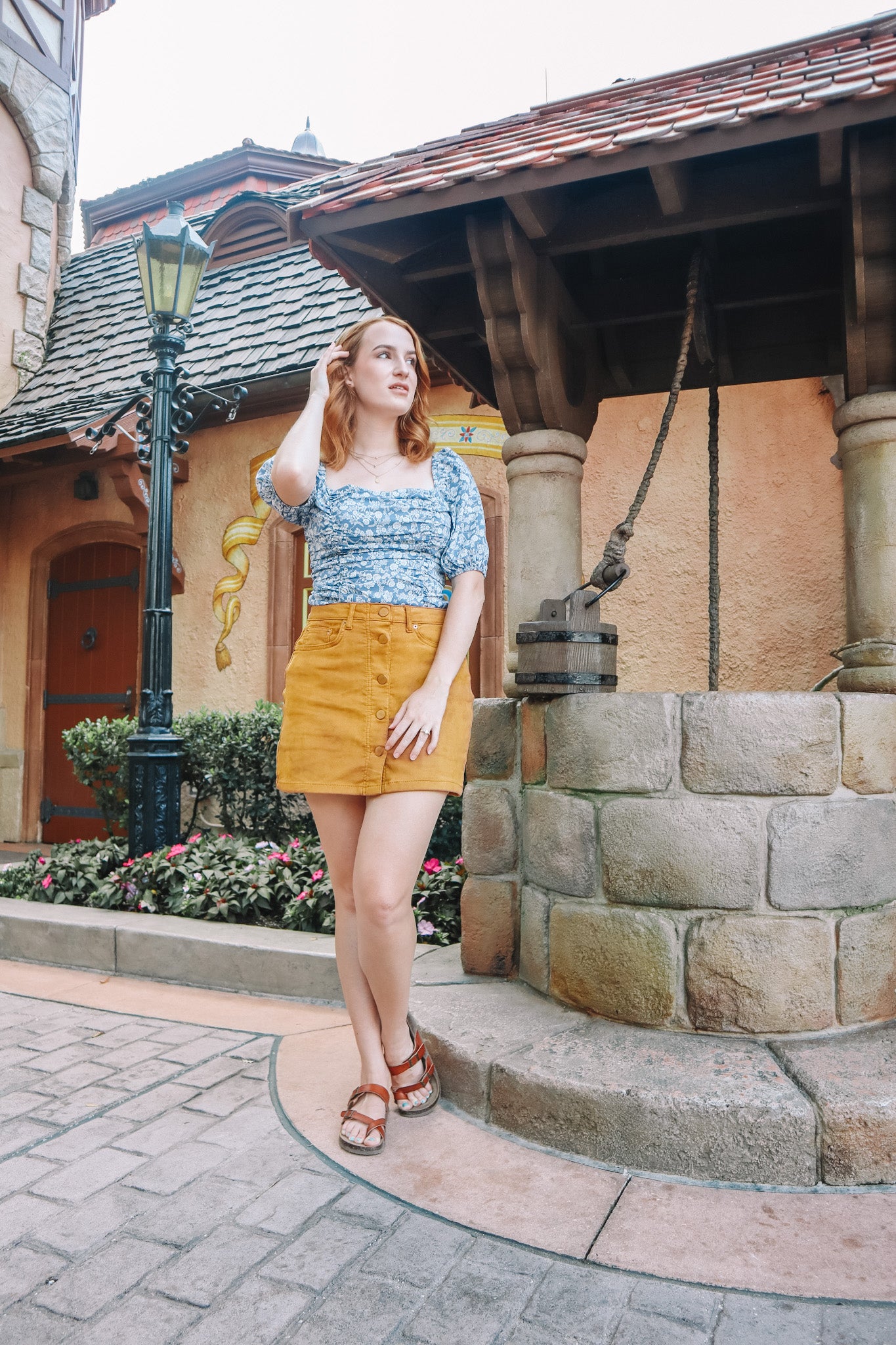@PIXELSANDPIXIES AS SNOW WHITE CORSET TOP
