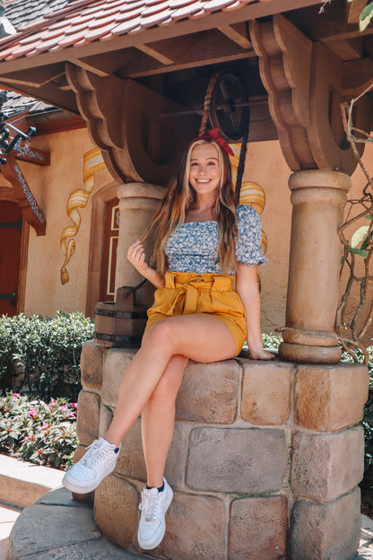 @PIXELSANDPIXIES AS SNOW WHITE CORSET TOP